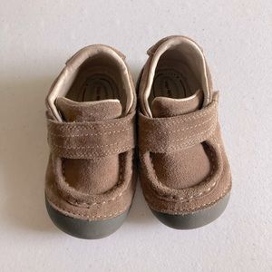 Adorable baby boy Stride Rite suede dress shoes